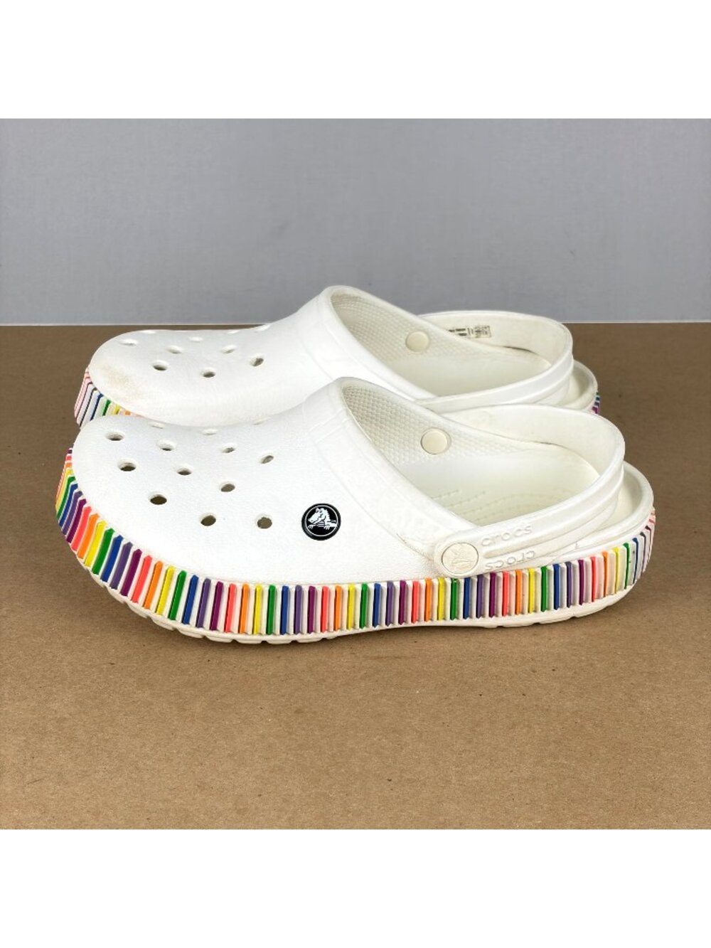 Crocs Color Spectrum Clog Sandals Womens 7 White Multicolor Rainbow Casual